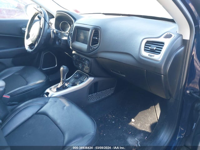 Jeep Compass Latitude 4x4 2018 3C4NJDBB2JT314343 Image 5