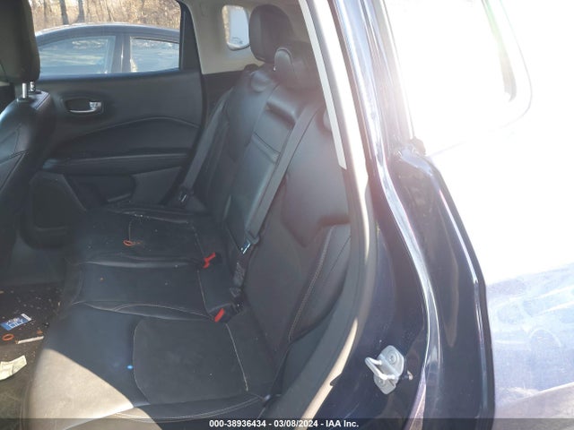 Jeep Compass Latitude 4x4 2018 3C4NJDBB2JT314343 Image 8