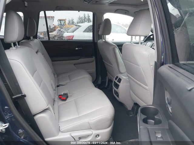 Honda Pilot Touring 2017 5FNYF6H92HB060561 Image 8