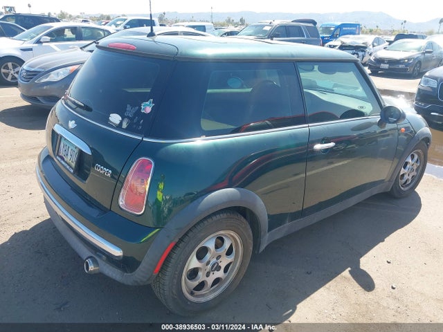 2003 MINI COOPER WMWRC33423TE19047 Photo 3