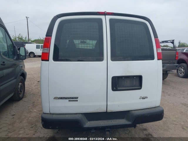 Chevrolet Express 3500 Work Van 2016 1GCZGHFG4G1164037 Image 16