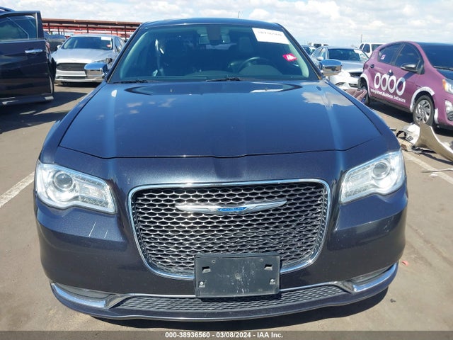 Chrysler 300C 2017 2C3CCAEG5HH645660 Image 12