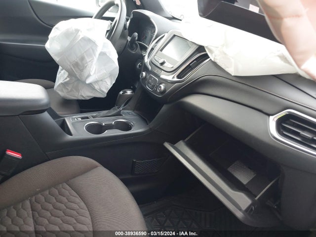 Chevrolet EQUINOX LT 2018 2GNAXSEV5J6236823 Image 5