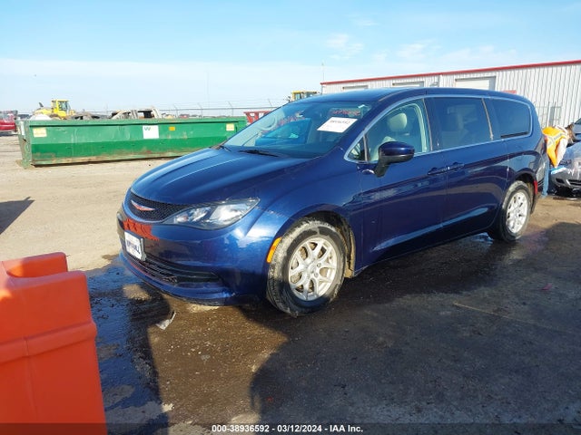 2C4RC1DGXHR561464 Chrysler Pacifica Touring