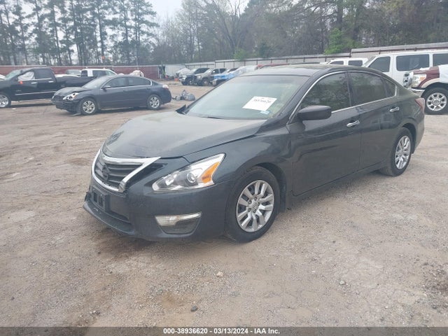 Nissan Altima 2.5 S 2015 1N4AL3AP1FN301967 Image 2