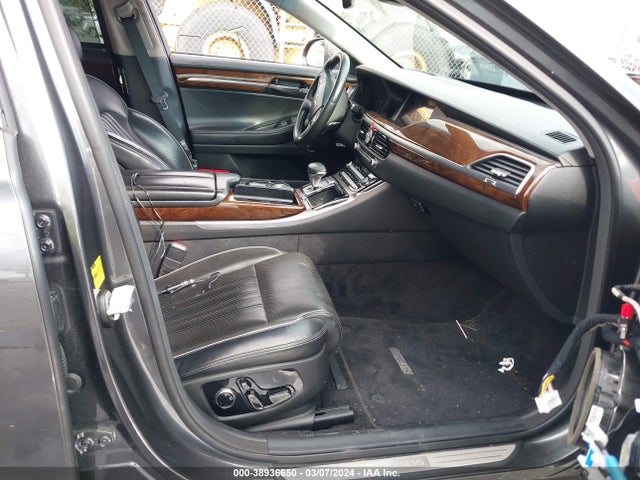 Genesis G90 5.0 Ultimate 2017 KMHG54JH3HU034767 Image 5