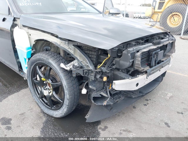 Genesis G90 5.0 Ultimate 2017 KMHG54JH3HU034767 Image 6