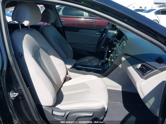Hyundai SONATA SE 2017 5NPE24AF9HH577828 Image 5