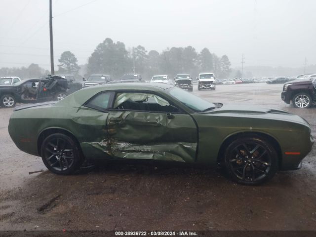 2C3CDZAGXNH108618 Dodge Challenger Sxt