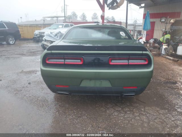 2C3CDZAGXNH108618 Dodge Challenger Sxt
