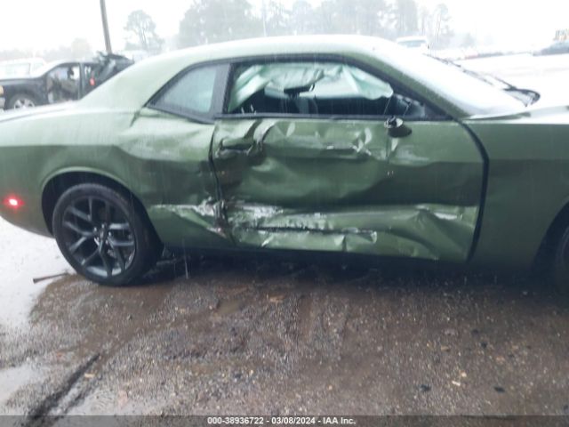 2C3CDZAGXNH108618 Dodge Challenger Sxt