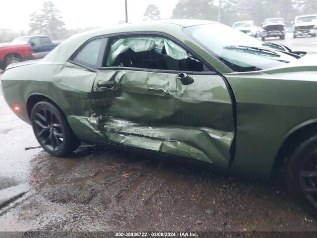 2C3CDZAGXNH108618 Dodge Challenger Sxt