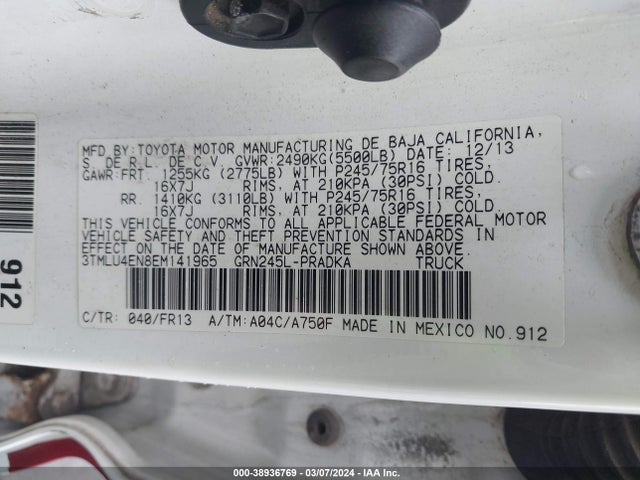 2014 TOYOTA TACOMA BASE V6 VIN: 3TMLU4EN8EM141965