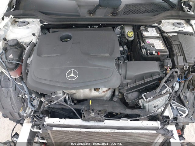 Mercedes-Benz GLA 250 2018 WDCTG4EB8JJ486122 Image 10