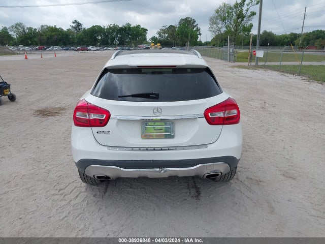 Mercedes-Benz GLA 250 2018 WDCTG4EB8JJ486122 Image 17