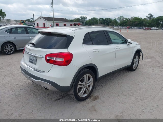 Mercedes-Benz GLA 250 2018 WDCTG4EB8JJ486122 Image 4