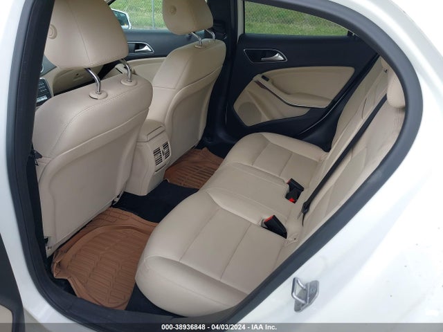 Mercedes-Benz GLA 250 2018 WDCTG4EB8JJ486122 Image 8