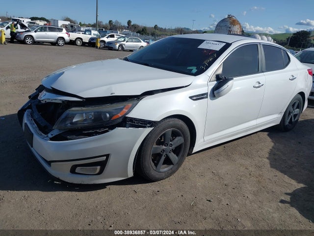 KIA Optima Lx 2014 5XXGM4A73EG309487 Image 2