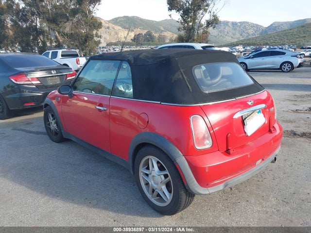 2006 MINI COOPER WMWRF335X6TG14219 Photo 2