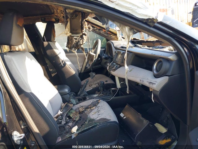 Toyota Rav4 Xle 2017 2T3RFREV1HW658982 Image 5