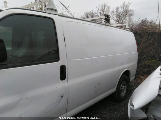 Chevrolet Express 3500 Work Van 2014 1GCZGTCG5E1205134 Image 14