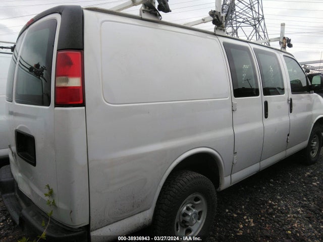 Chevrolet Express 3500 Work Van 2014 1GCZGTCG5E1205134 Image 4