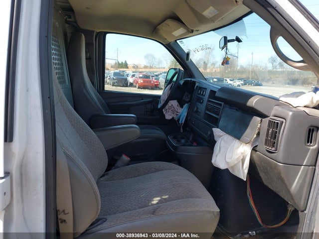 Chevrolet Express 3500 Work Van 2014 1GCZGTCG5E1205134 Image 5