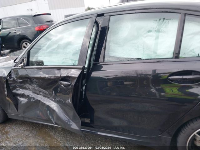 WBA5R1C56KFH28771 BMW 330I