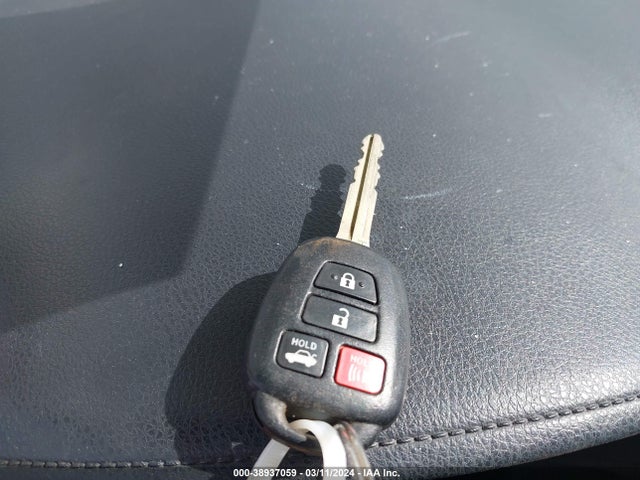 Toyota COROLLA SE 2018 5YFBURHE9JP824586 Image 11