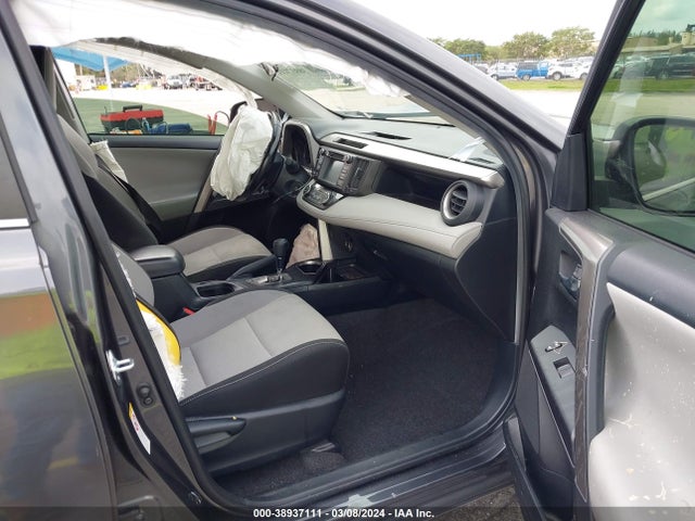 Toyota Rav4 Xle 2018 JTMWFREV8JJ752168 Image 5