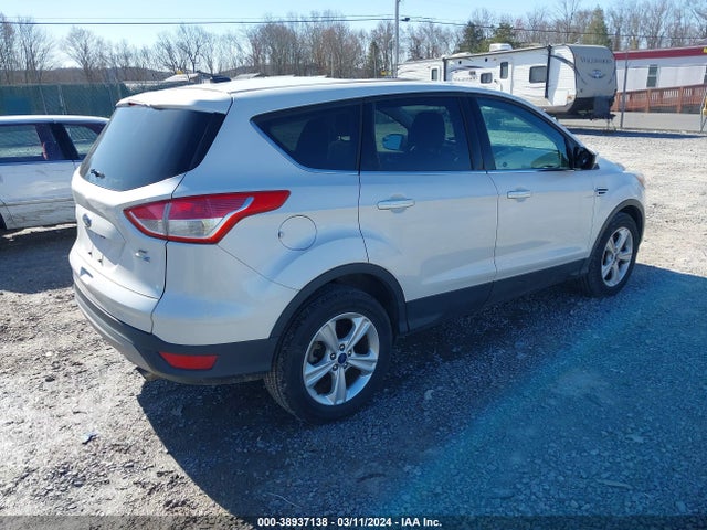 Ford ESCAPE SE 2016 1FMCU9G9XGUA37467 Image 4