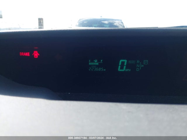 2005 TOYOTA PRIUS VIN: JTDKB20U453039438