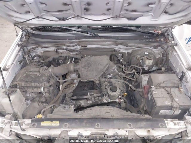 Toyota Tacoma 2015 5TFTX4CN0FX059668 Image 10