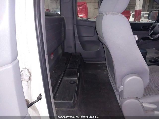 Toyota Tacoma 2015 5TFTX4CN0FX059668 Image 8
