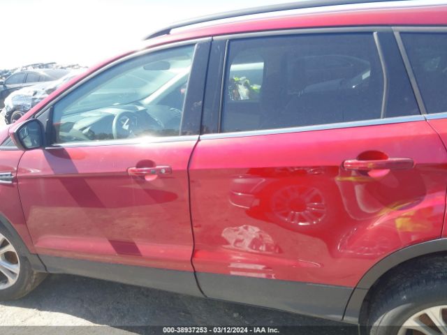 1FMCU0HD1KUA67545 Ford ESCAPE SEL