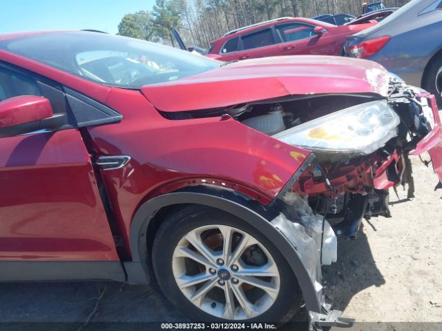 1FMCU0HD1KUA67545 Ford ESCAPE SEL