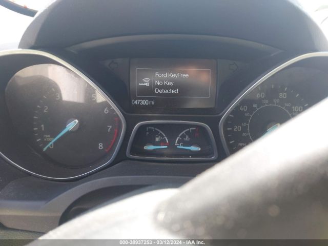 1FMCU0HD1KUA67545 Ford ESCAPE SEL