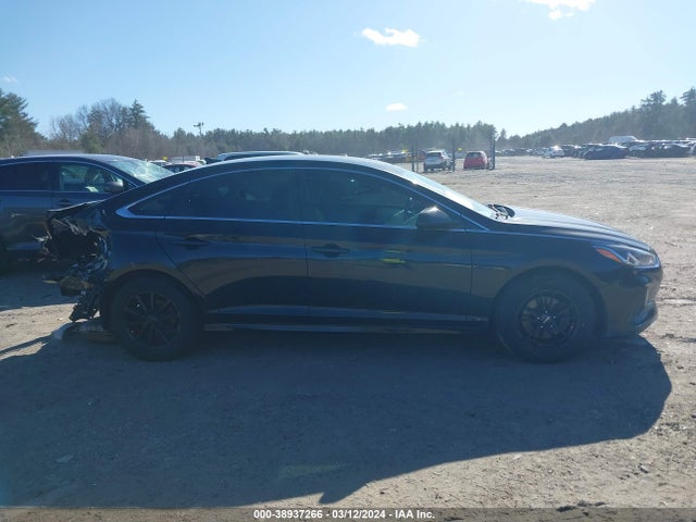 Hyundai SONATA SE 2019 5NPE24AF9KH763764 Image 13