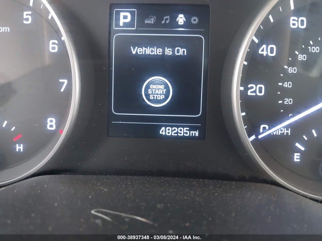 Hyundai Elantra 2017 5NPD84LF0HH162985 Image 32