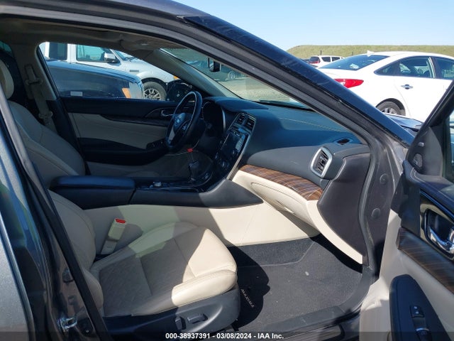 Nissan Maxima 3.5 Platinum 2017 1N4AA6AP9HC404365 Image 5