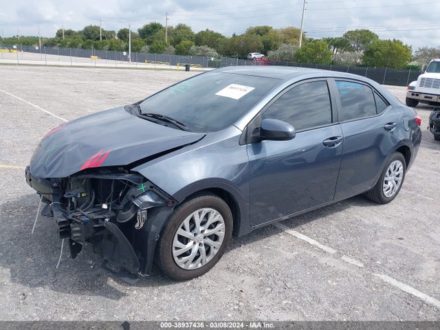Toyota COROLLA LE 2019 2T1BURHE8KC240133 Image 2