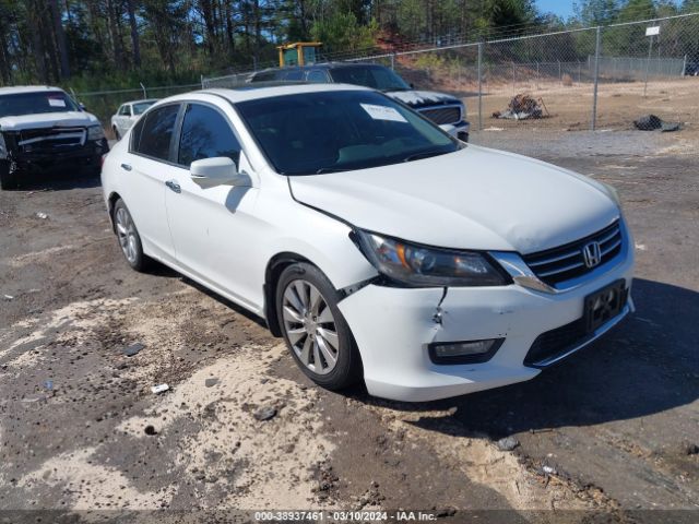 Auction sale of the 2015 Honda Accord Ex-l, vin: 1HGCR2F86FA256613, lot number: 38937461