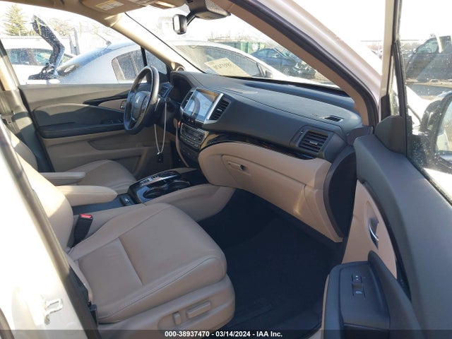 Honda Pilot Touring 2017 5FNYF6H9XHB102104 Image 5