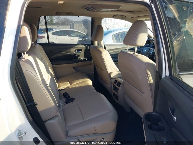Honda Pilot Touring 2017 5FNYF6H9XHB102104 Image 8