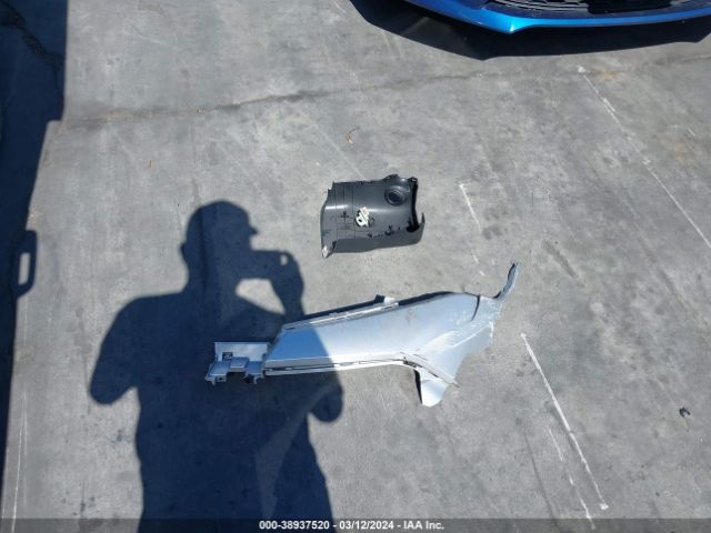 KNDCB3LC8L5365628 KIA NIRO LX
