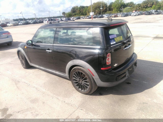 2011 MINI COOPER CLUBMAN WMWZF3C55BT187913 Photo 2
