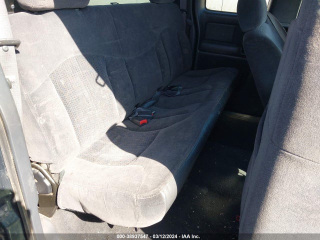 Aukcja sprzedaży 2002 Chevrolet Silverado 2500hd Ls, vin: 1GCHK29122E137208, numer aukcji: 38937547