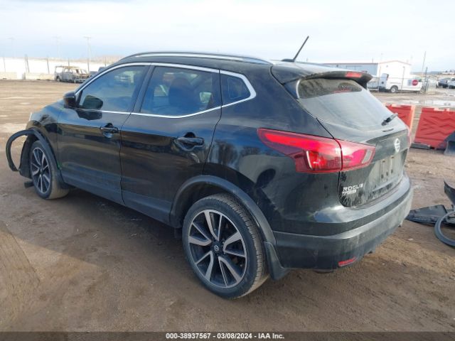JN1BJ1CR4JW253605 Nissan Rogue Sport Sl