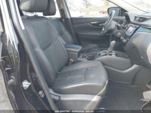 JN1BJ1CR4JW253605 Nissan Rogue Sport Sl