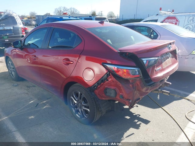 Toyota YARIS LE 2019 3MYDLBYV2KY502524 Image 3